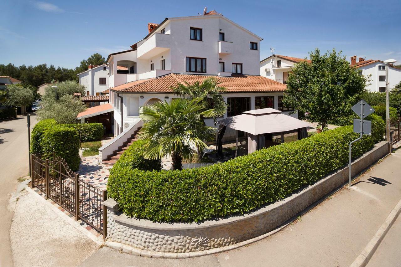 Aida In Porec * Istrien Exterior photo